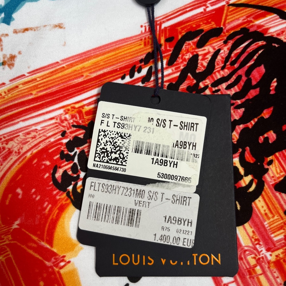 Louis Vuitton Tshirt M brand new with tags